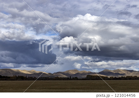 USA, Idaho, Bellevue, Dramatic clouds over landscape USA, Idaho, Bellevue, Dramatic clouds over landscape 121014456