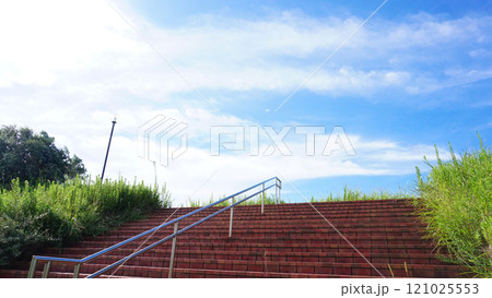 響灘北緑地のレンガ階段 121025553