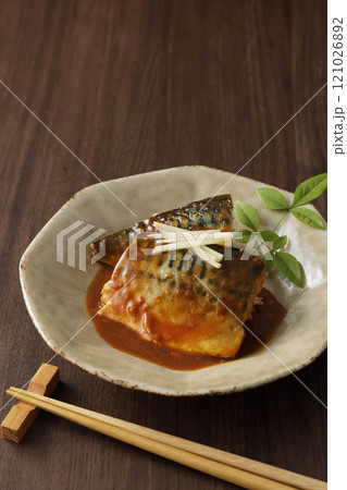 鯖の味噌煮 121026892