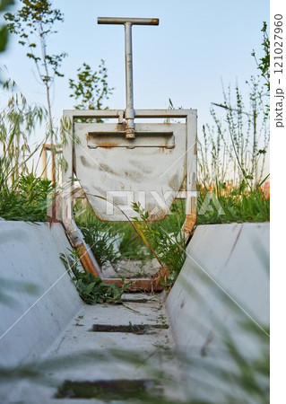 Metal valve for shutting off water supply, Irrigation ditch, drained aryk 121027960