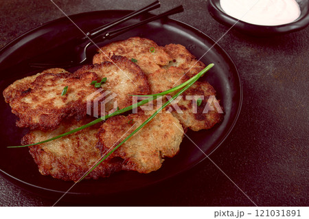 potato pancakes, pancakes with sour cream, Belarusian dish, homemade, no people, potato pancakes, pancakes with sour cream, Belarusian dish, homemade, no people, 121031891