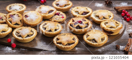 Box of homemade mince pies. Traditional sweet Christmas food. Box of homemade mince pies. Traditional sweet Christmas food. 121035404