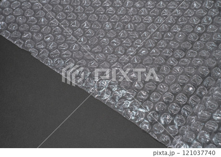 黒背景で衝撃吸収材の背景素材 121037740