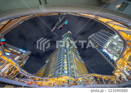 あべのハルカスと阿倍野歩道橋の夜景 121040880
