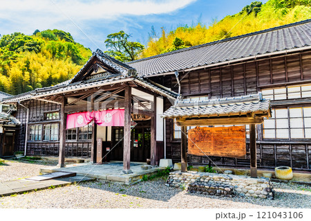 島根 石見銀山　代官所跡 121043106
