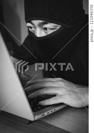 ハッカーのイメージ 121046356