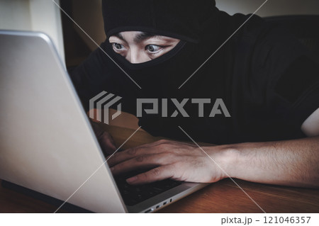 ハッカーのイメージ ハッカーのイメージ 121046357