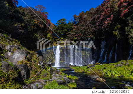 【静岡県_富士宮市_白糸の滝】紅葉と富士山 秋編 11月のタグ 121052083