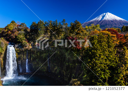 【静岡県_富士宮市_音止の滝】紅葉と富士山 秋編 11月 121052377