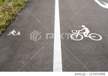 おおがわら桜ライン サイクリングロード　路上の表示　宮城県大河原町 121052996