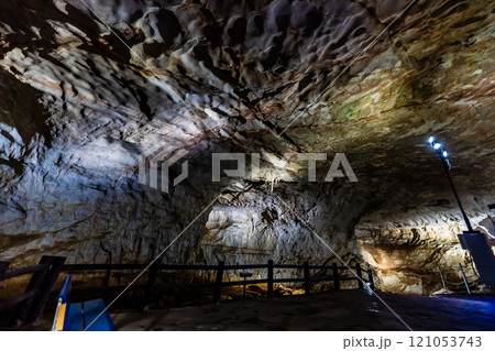 秋芳洞　広庭　洞内富士【山口県美祢市】 121053743