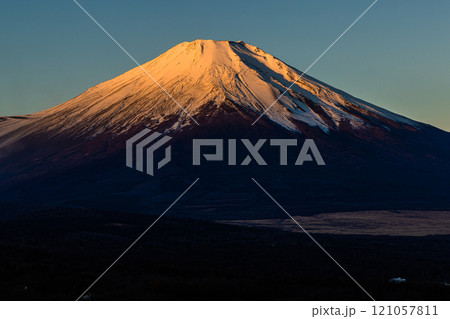 【山梨県_富士山_山中湖】沈み行くオリオン座・パノラマ台からの眺望 11月 【山梨県_富士山_山中湖】沈み行くオリオン座・パノラマ台からの眺望 11月 121057811