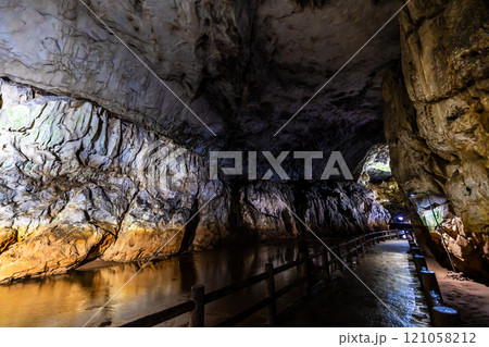秋芳洞　長渕【山口県美祢市】 121058212