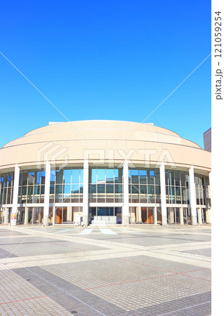三重県津市、三重県文化会館の風景 121059254