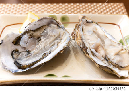 おいしい北海道厚岸産の生がき 121059322