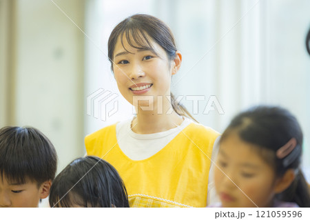 絵画教室 学童保育イメージ 絵画教室 学童保育イメージ 121059596