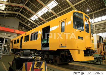 検査を受けるキハ200系気動車(JR九州) 検査を受けるキハ200系気動車(JR九州) 121059697