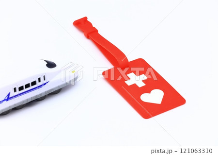 ヘルプマークのイメージ(旅客運賃減額) ヘルプマークのイメージ(旅客運賃減額) 121063310