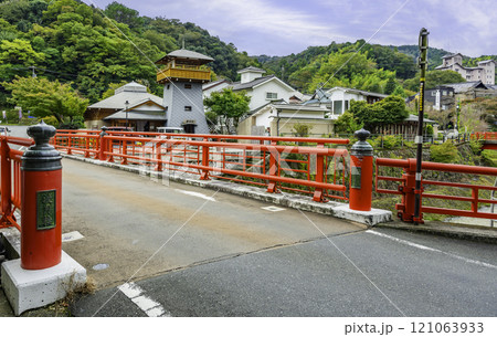 伊豆修善寺　渡月橋と筥湯　静岡県伊豆市 121063933