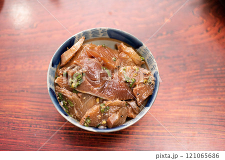 鰤漬け丼(りゅうきゅう丼) 鰤漬け丼(りゅうきゅう丼) 121065686