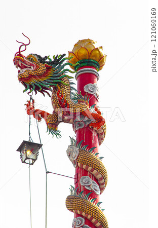 Chinese style dragon statue Chinese style dragon statue 121069169