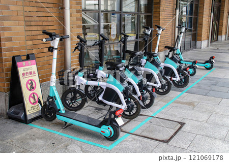 電動キックボード・シェアリングサービス・ポート 121069178