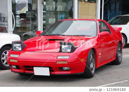 自動車イメージ マツダ サバンナRX-7 自動車イメージ マツダ サバンナRX-7 121069180