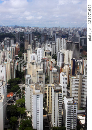 サンパウロの市街風景 空撮 ブラジル サンパウロの市街風景 空撮 ブラジル 121071696