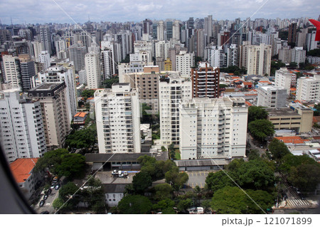 サンパウロの市街風景 空撮 ブラジル サンパウロの市街風景 空撮 ブラジル 121071899