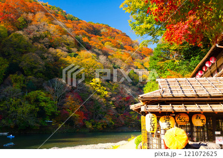 京都・嵐山の紅葉 京都・嵐山の紅葉 121072625