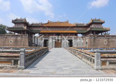 ベトナム古都フエの王宮 121072930