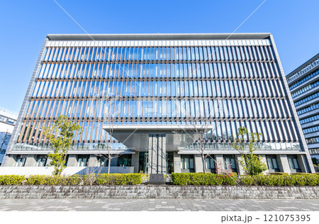 和歌山県和歌山市　和歌山地方裁判所・和歌山家庭裁判所 121075395