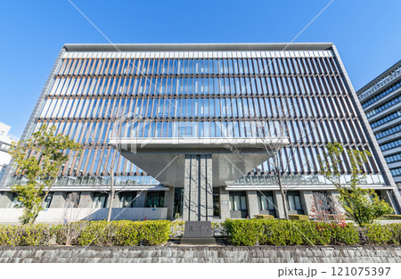 和歌山県和歌山市　和歌山地方裁判所・和歌山家庭裁判所 121075397