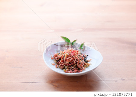 梅ちりめん ( 梅入りちりめんじゃこ ) 梅ちりめん ( 梅入りちりめんじゃこ ) 121075771