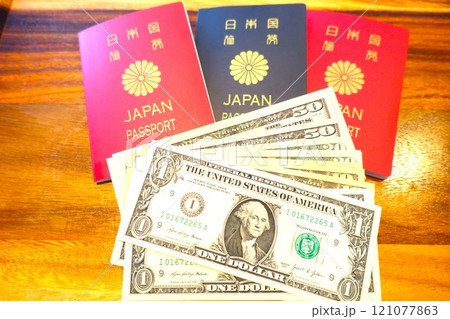 日本国旅券とドル　日本国パスポートとドル　 121077863
