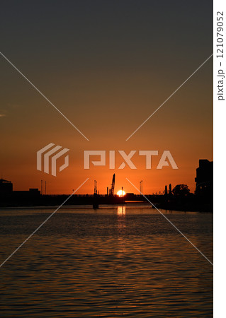 幣舞橋と夕日 幣舞橋と夕日 121079052