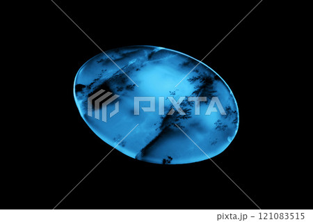 デンドリティック・アゲート 風景を宿す石 121083515