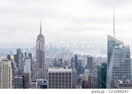 New York City skyline 121086047