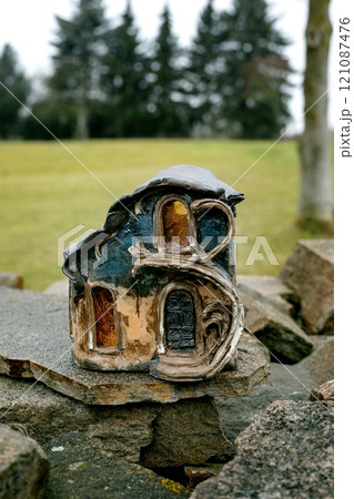 Trend ceramic houses 121087476