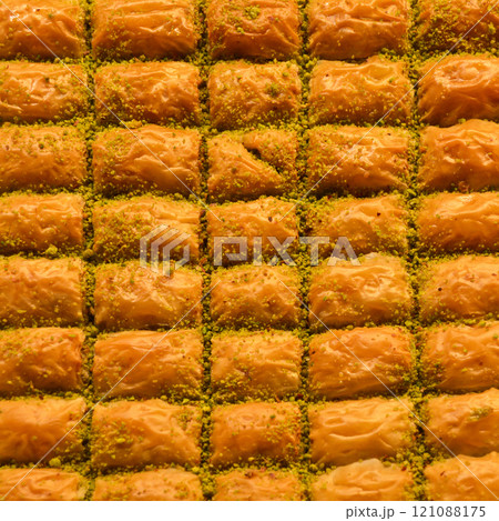 Baklava with pistachio, one of the most beautiful desserts of Turkish cuisine 121088175