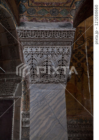 Hagia Sophia is a museum, historical basilica and mosque in Istanbul. It was built by the Byzantine Emperor Justinianus, for 532-537 in Istanbul. Photo shooting 14 june 2020 121088660