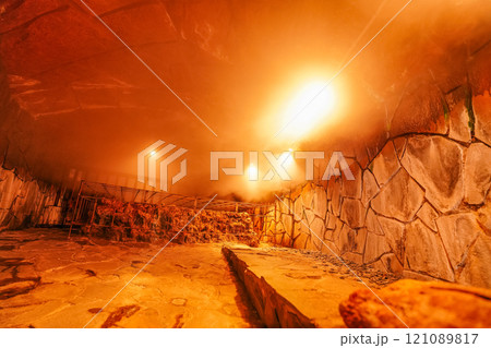 【静岡県熱海市】走り湯・内部 【静岡県熱海市】走り湯・内部 121089817