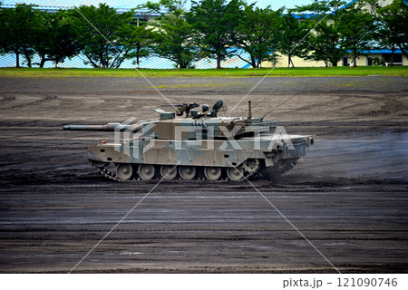 中部・陸上自衛隊・富士学校記念行事・侵略者との前線を押し戻す世界最強の90式戦車・静岡県小山町(1) 中部・陸上自衛隊・富士学校記念行事・侵略者との前線を押し戻す世界最強の90式戦車・静岡県小山町(1) 121090746