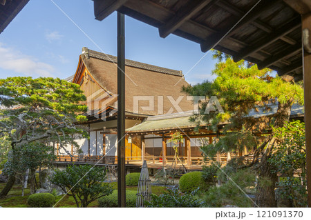 秋の京都 大覚寺 村雨の廊下と正寝殿 秋の京都 大覚寺 村雨の廊下と正寝殿 121091370