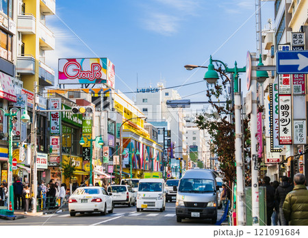 東京コリアンタウン 新大久保 ※一部ソフトフォーカス 東京コリアンタウン 新大久保 ※一部ソフトフォーカス 121091684