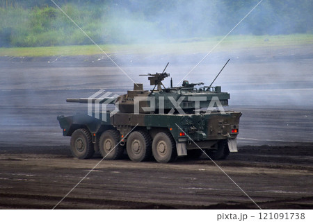 中部・陸上自衛隊・富士学校記念行事・地雷除去の援護体勢に入る16式機動戦闘車・静岡県小山町(2) 121091738
