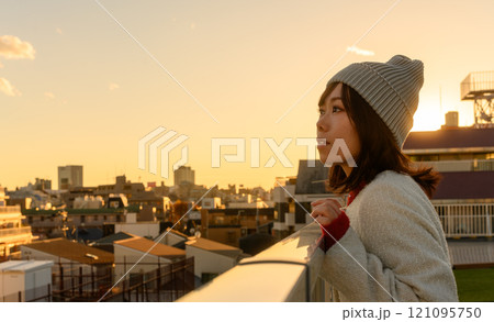 スタジオで撮影された人物ポートレートのコレクション 121095750