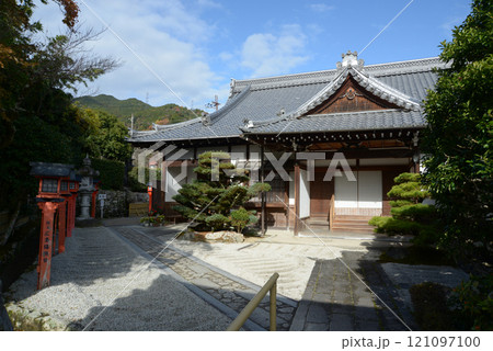 比叡山里坊　律院　玄関　滋賀県大津市坂本 121097100