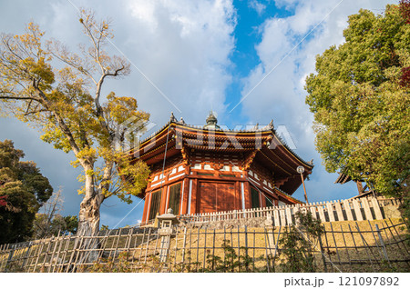興福寺南円堂 興福寺南円堂 121097892
