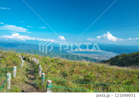 【高ボッチ高原より諏訪湖】 長野県塩尻市 【高ボッチ高原より諏訪湖】 長野県塩尻市 121099051